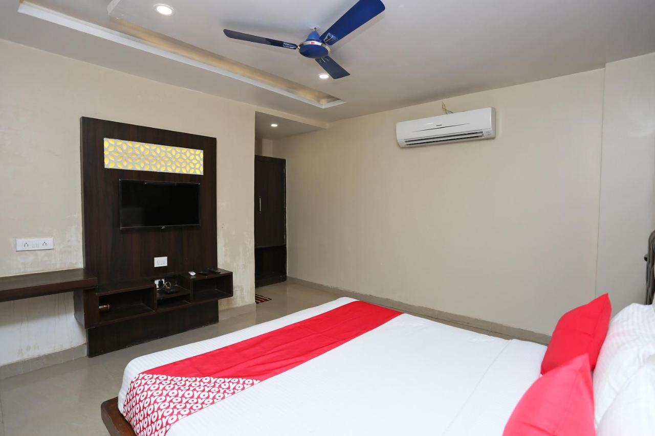 Hotel Oyo Flagship 43897 Redstone Gwalior Exterior foto