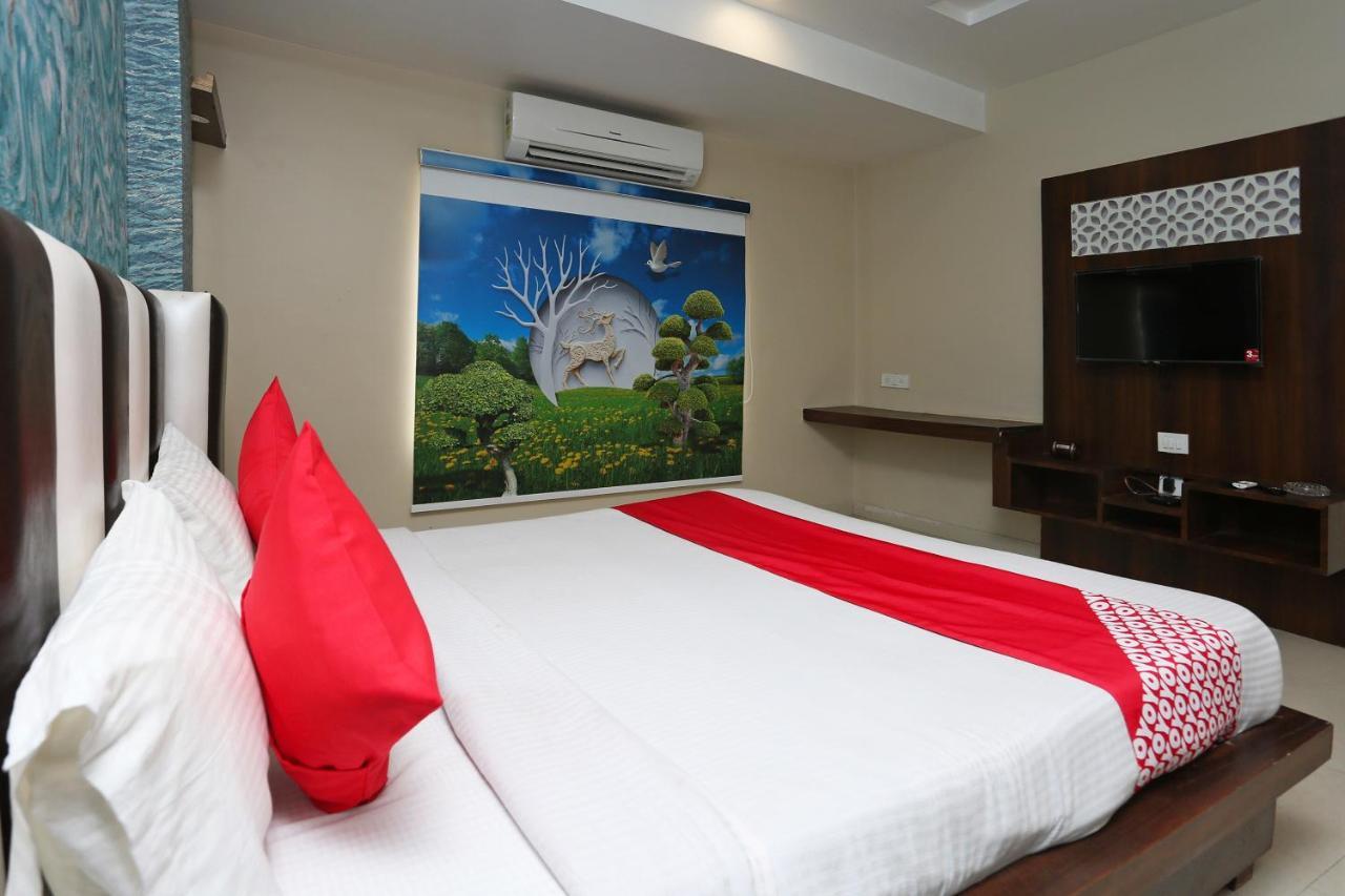Hotel Oyo Flagship 43897 Redstone Gwalior Exterior foto