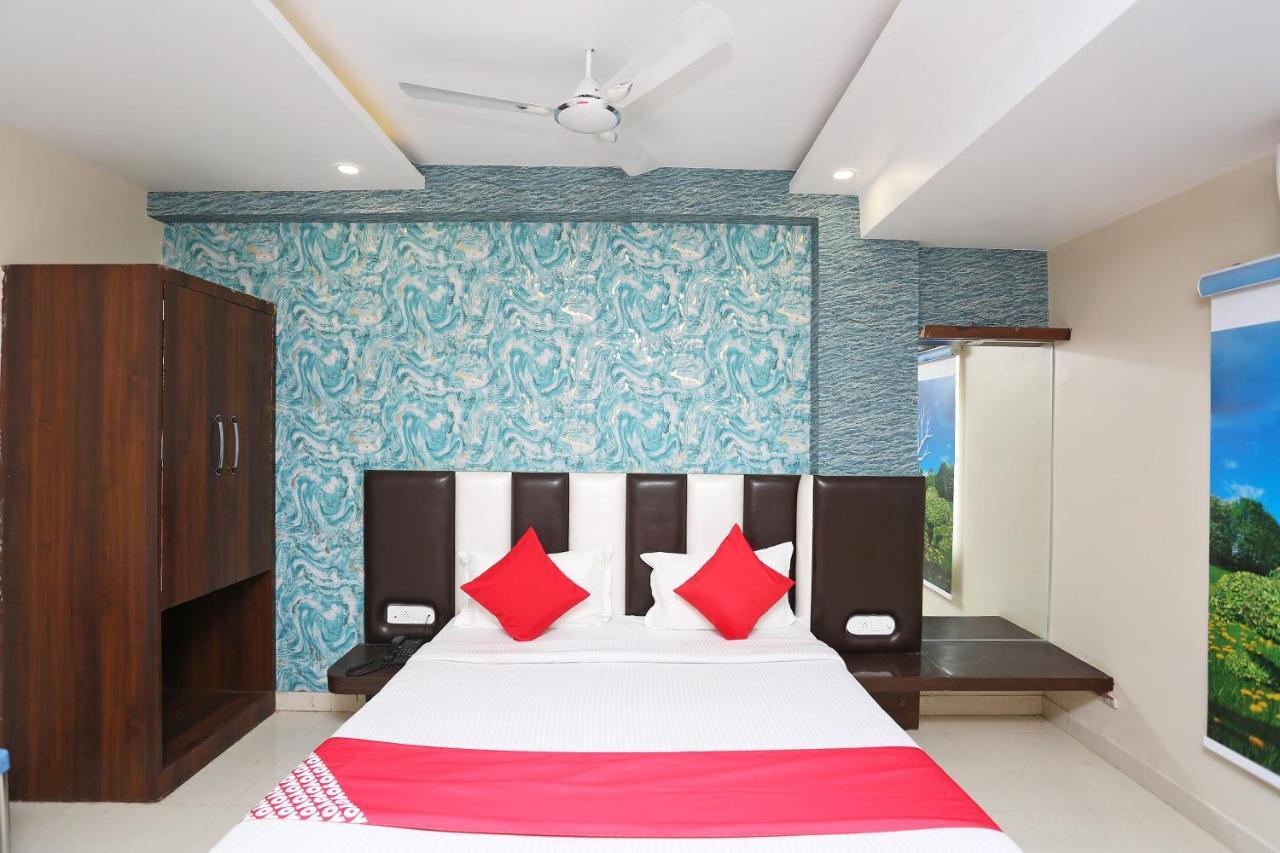 Hotel Oyo Flagship 43897 Redstone Gwalior Exterior foto