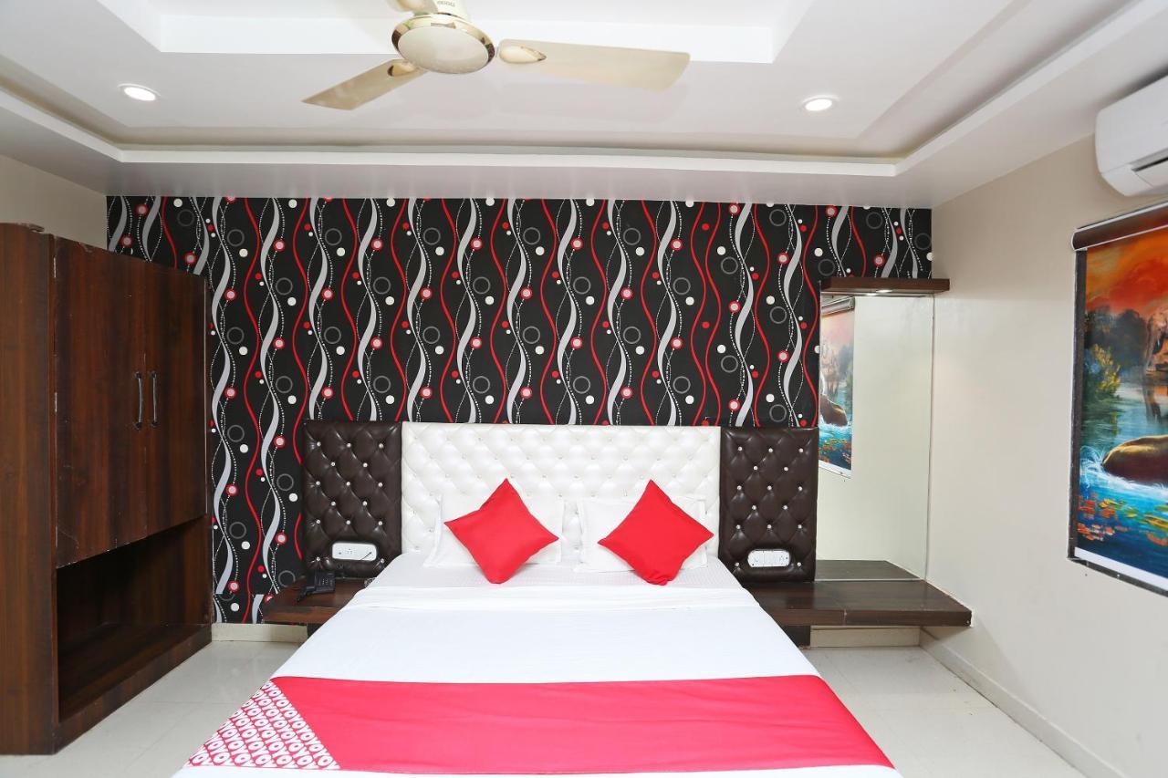 Hotel Oyo Flagship 43897 Redstone Gwalior Exterior foto