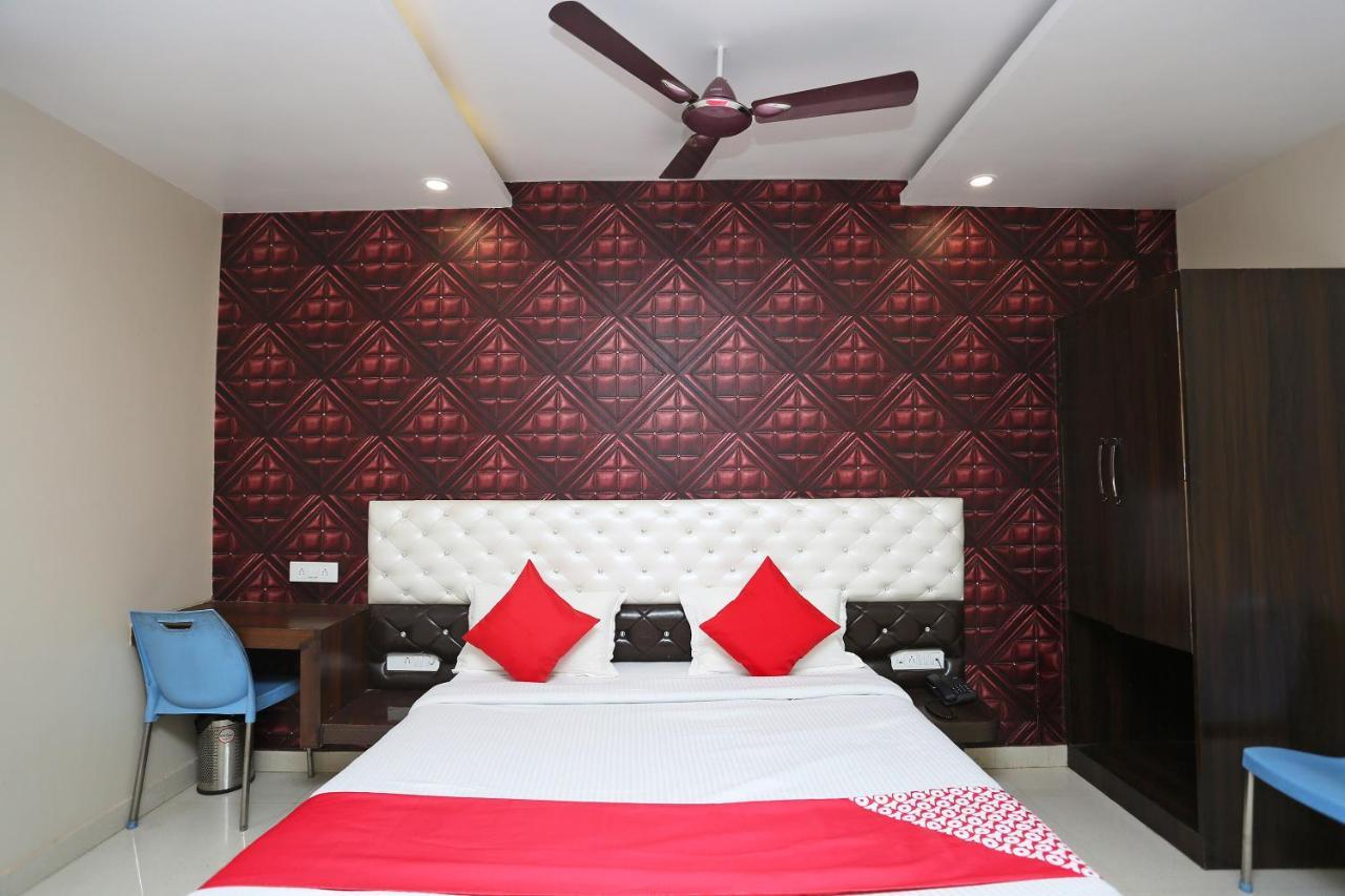 Hotel Oyo Flagship 43897 Redstone Gwalior Exterior foto