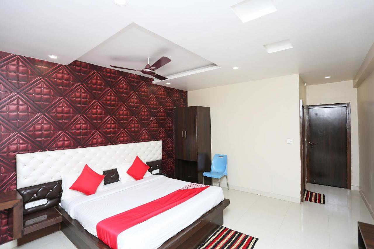 Hotel Oyo Flagship 43897 Redstone Gwalior Exterior foto