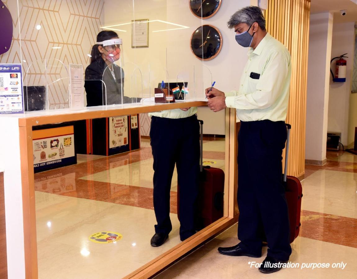 Hotel Oyo Flagship 43897 Redstone Gwalior Exterior foto