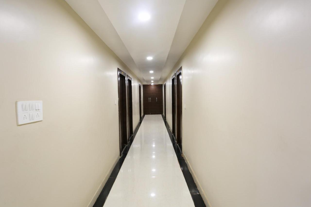 Hotel Oyo Flagship 43897 Redstone Gwalior Exterior foto
